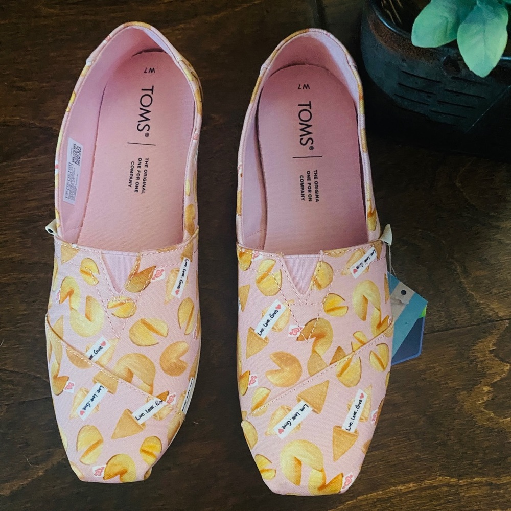TOMS